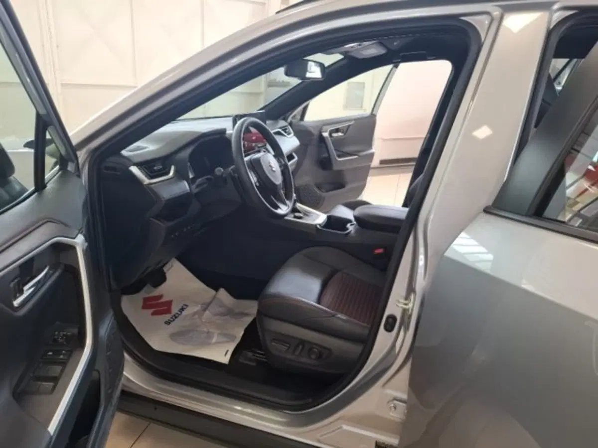 Suzuki Across usata a Reggio Emilia (9)