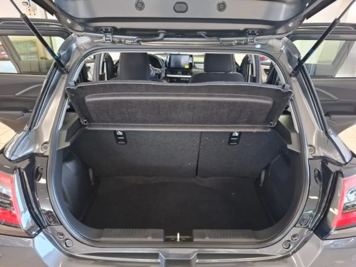 Suzuki Swift nuova a Reggio Emilia (16)