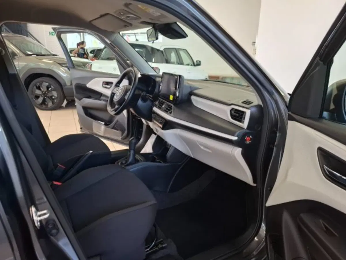 Suzuki Swift nuova a Reggio Emilia (17)