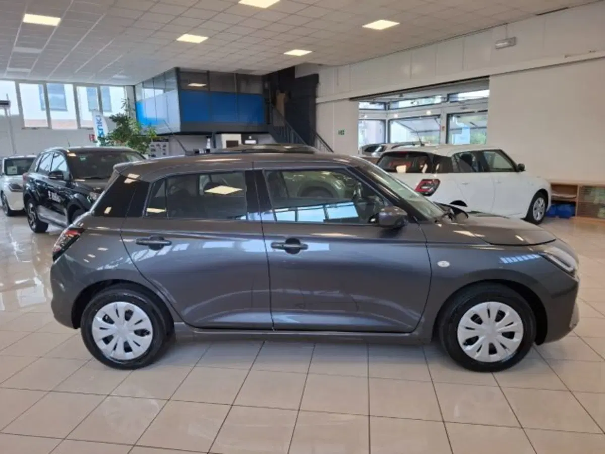 Suzuki Swift nuova a Reggio Emilia (6)