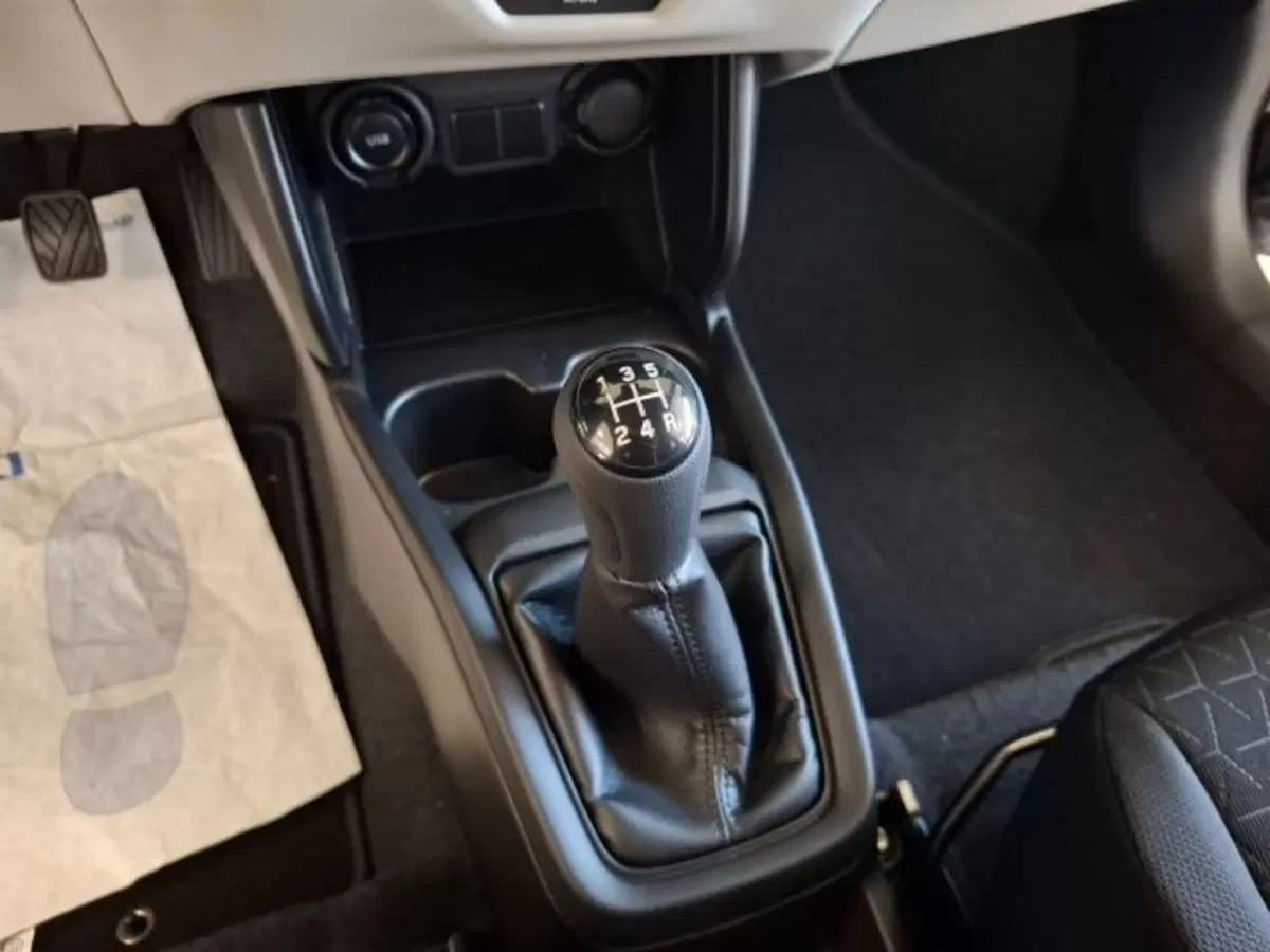 Suzuki Swift nuova a Reggio Emilia (12)