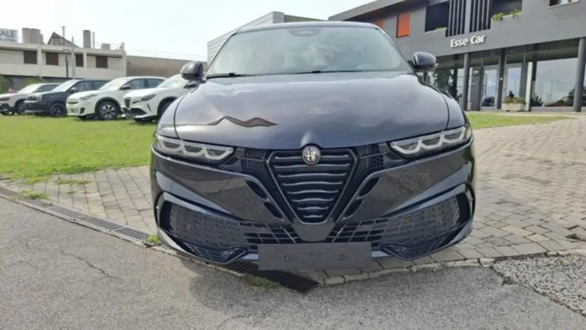 Alfa Romeo Tonale nuova a Padova (2)