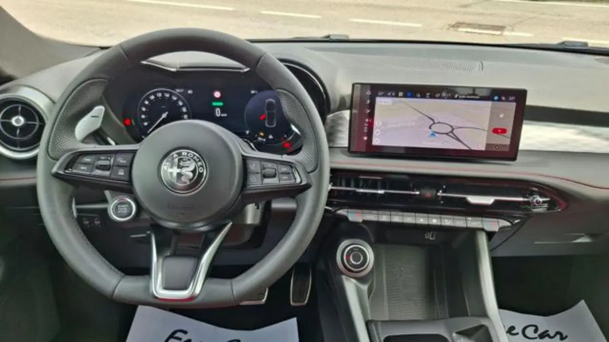 Alfa Romeo Tonale nuova a Padova (8)