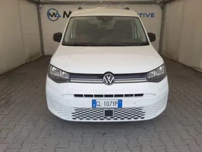 Volkswagen Caddy 2.0 TDI 102 CV DSG Maxi del 2023 usata a Firenze