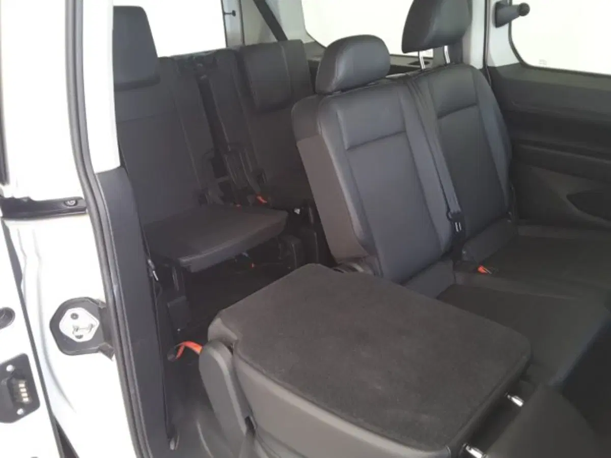 Volkswagen Caddy usata a Firenze (11)