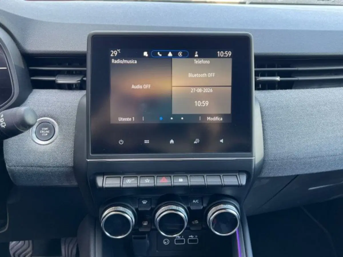 Renault Clio usata a Taranto (10)