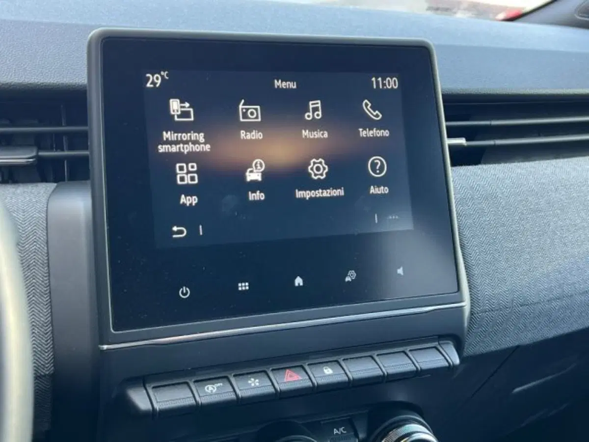 Renault Clio usata a Taranto (13)
