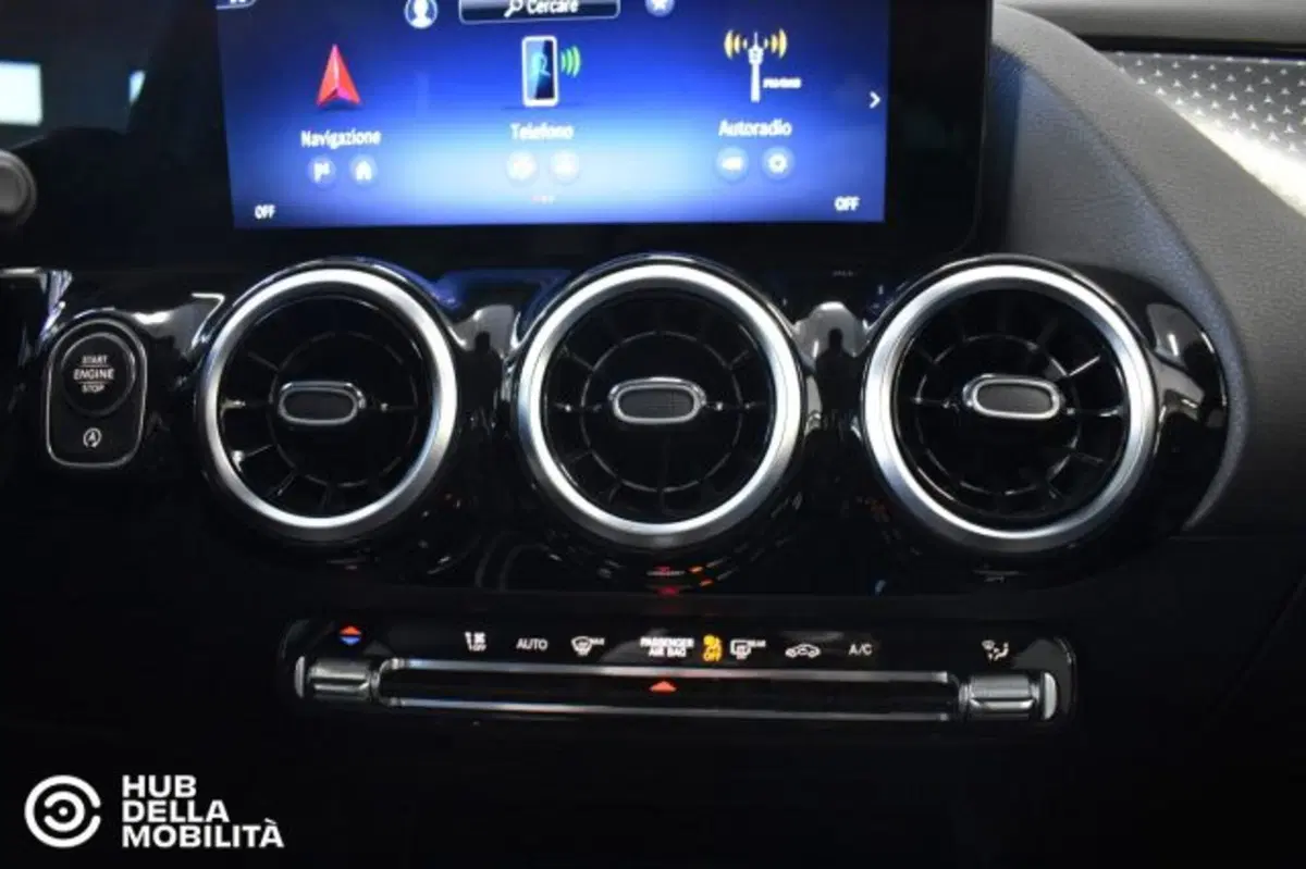Mercedes-Benz GLA SUV usata a Perugia (13)
