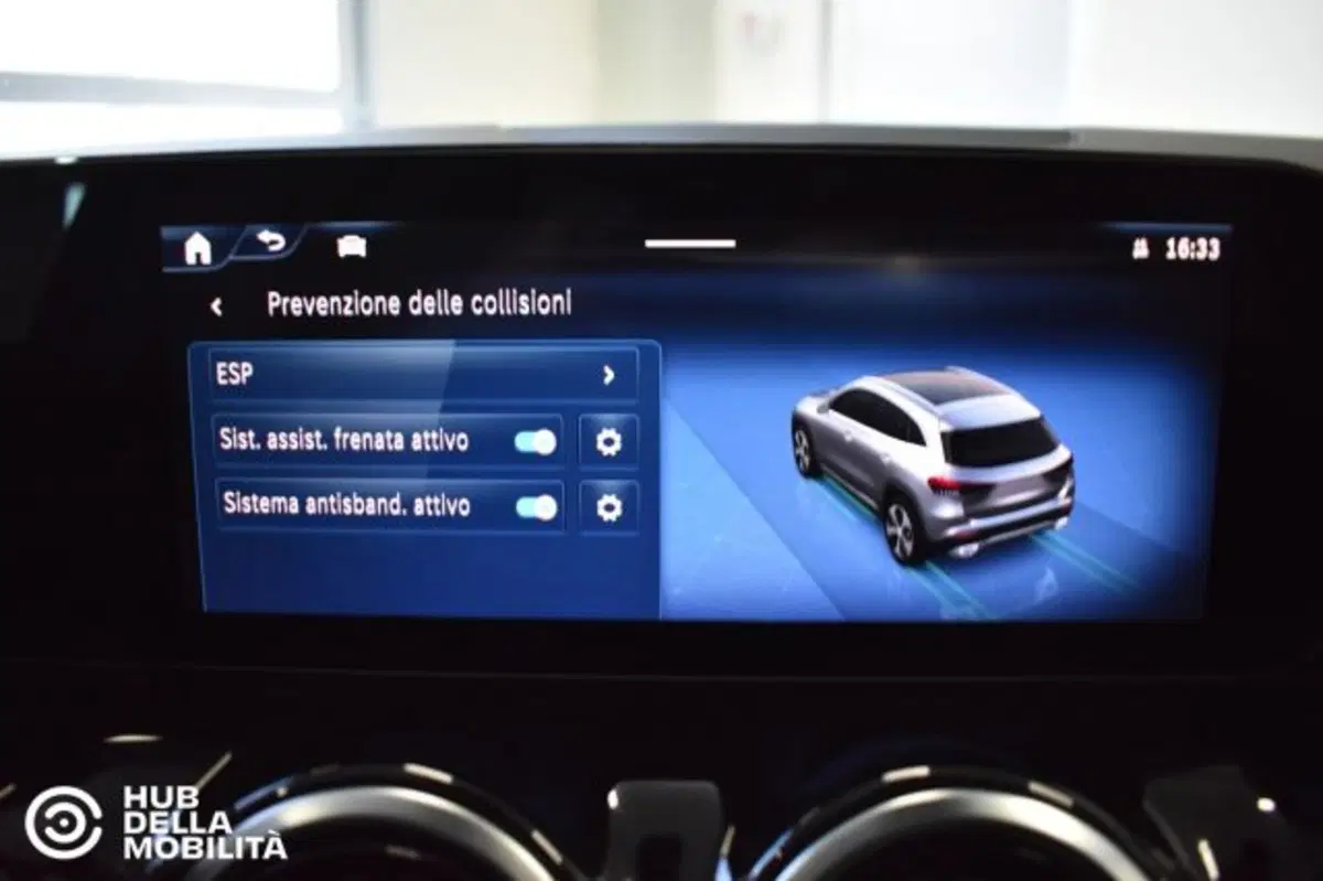 Mercedes-Benz GLA SUV usata a Perugia (17)
