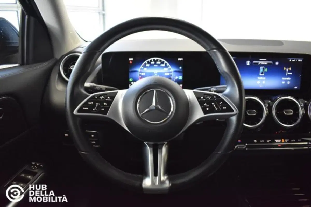 Mercedes-Benz GLA SUV usata a Perugia (9)