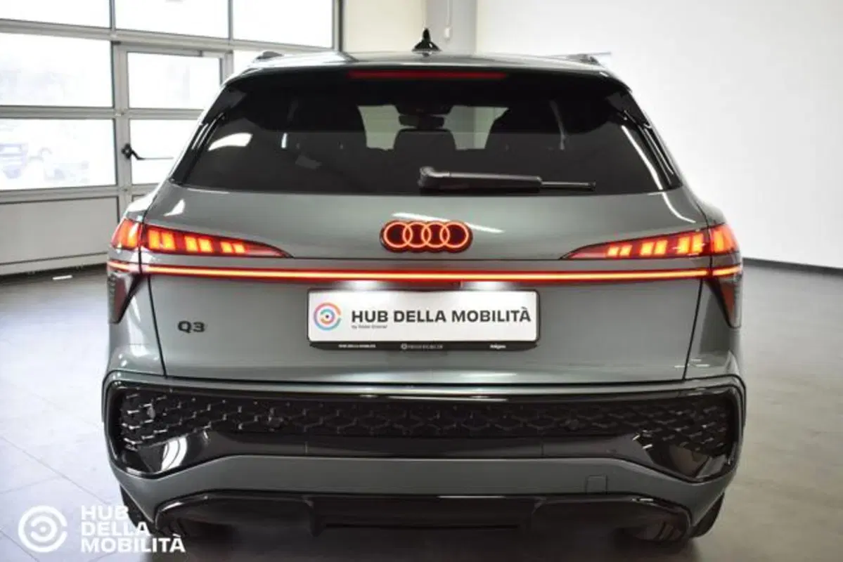 Audi Q3 Sportback usata a Perugia (5)