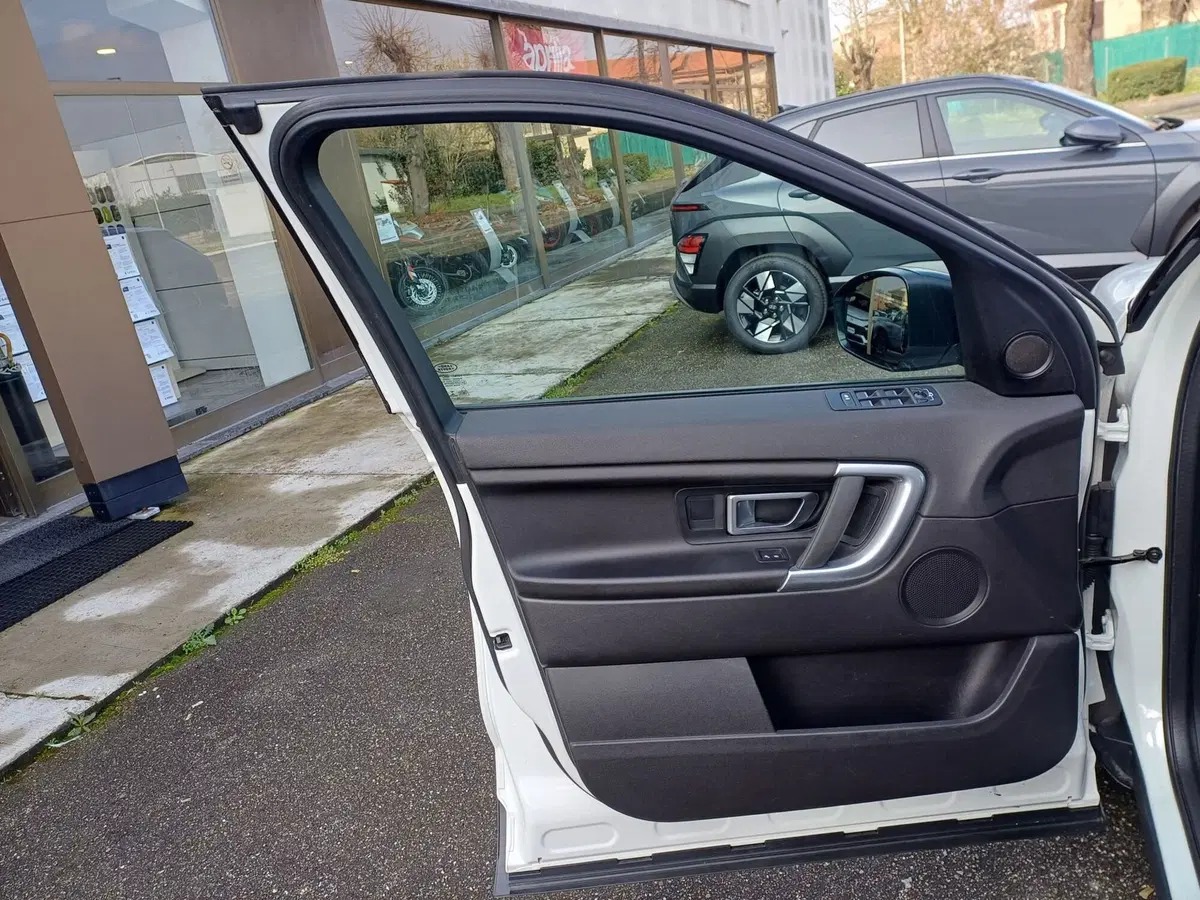 Land Rover Discovery Sport usata a Alessandria (7)