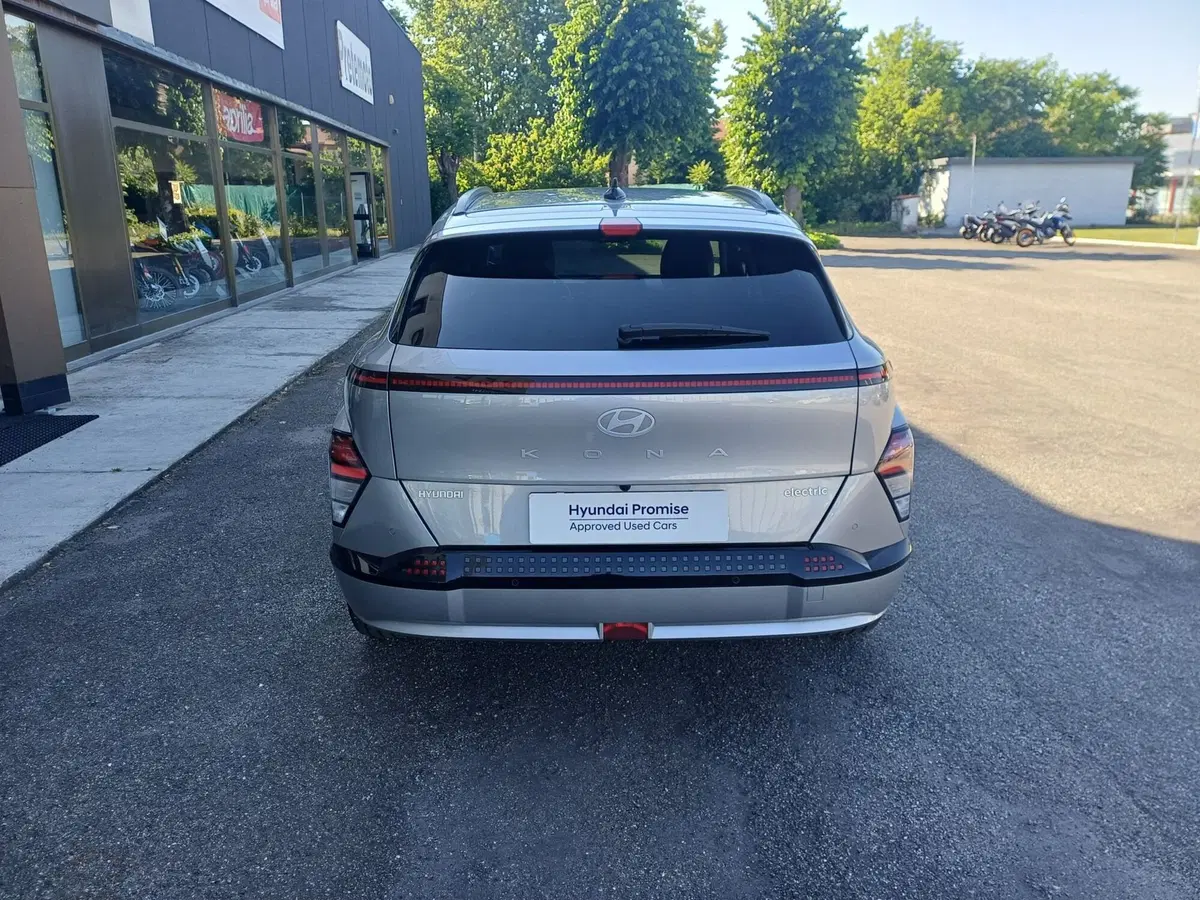 Hyundai Kona nuova a Alessandria (6)