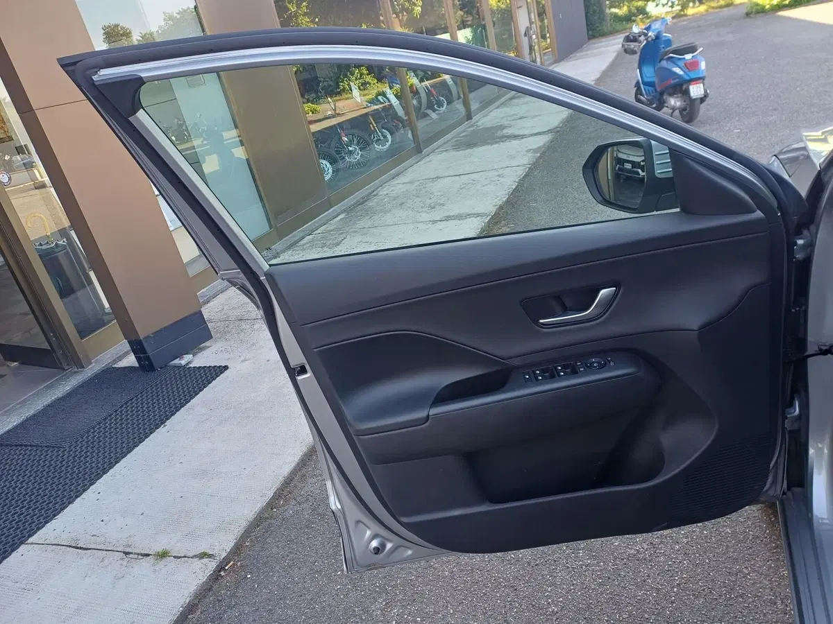Hyundai Kona nuova a Alessandria (8)