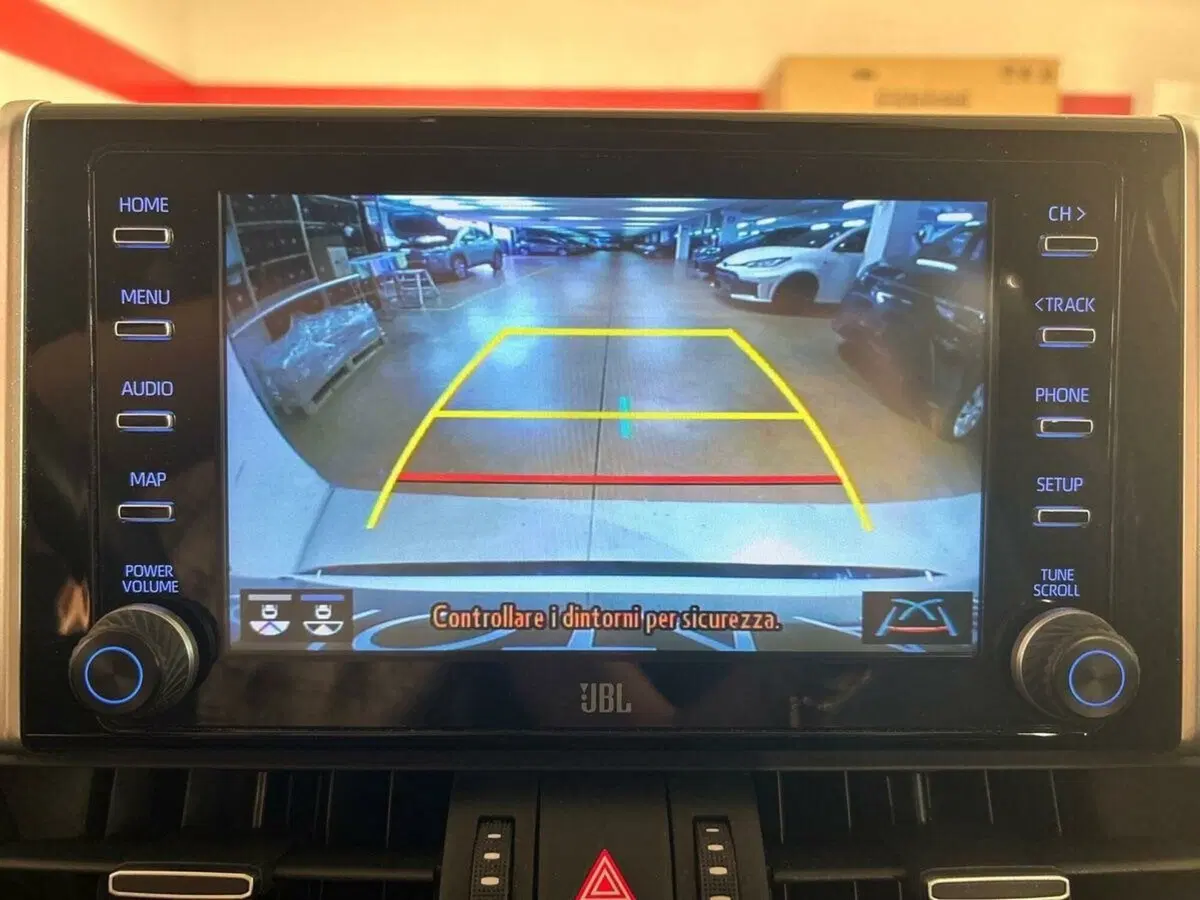 Toyota Rav4 usata a Lecco (16)