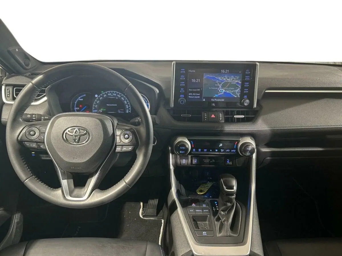 Toyota Rav4 usata a Lecco (9)