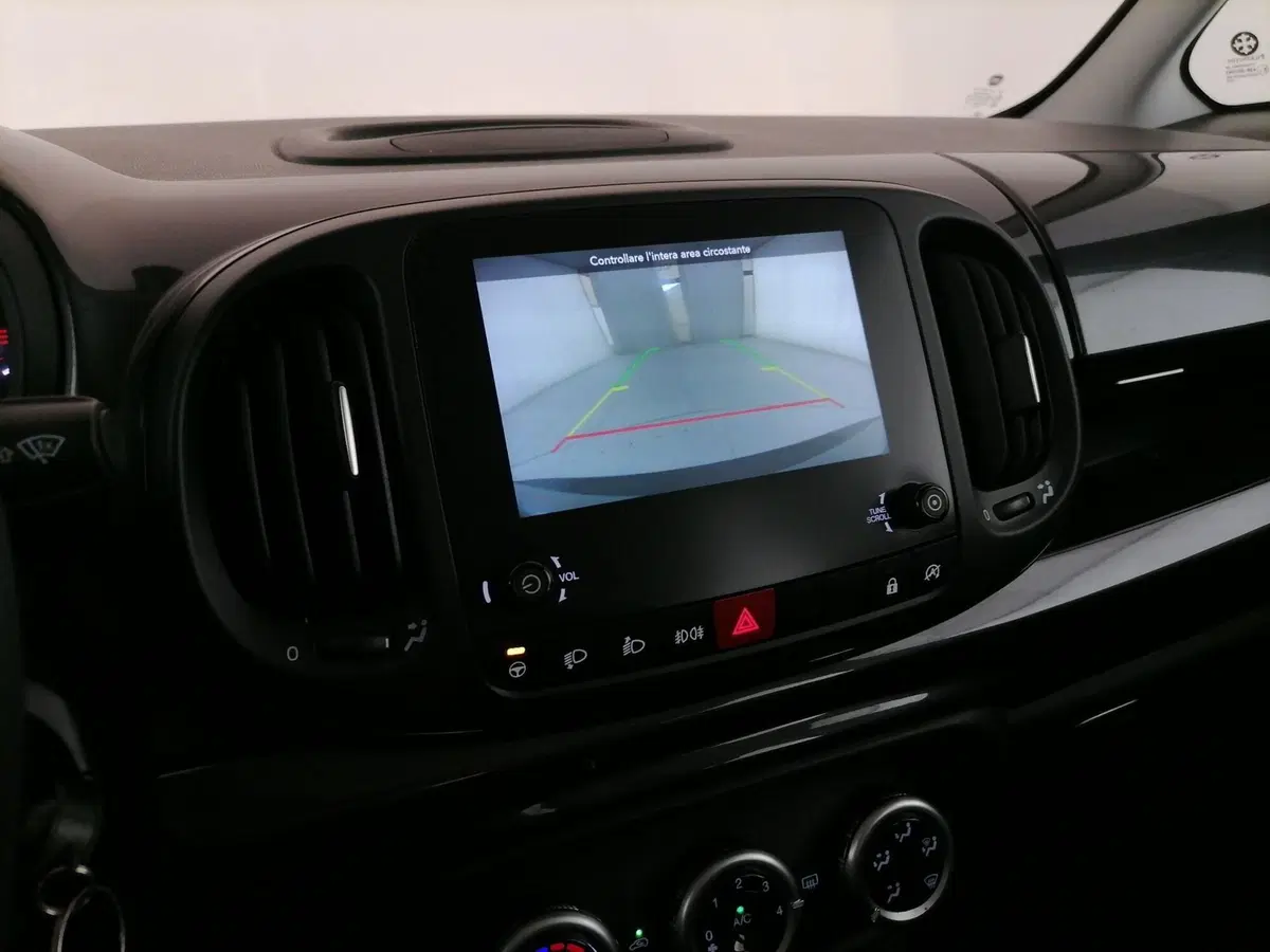 Fiat 500L usata a Roma (16)