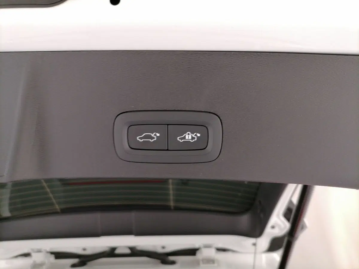 Volvo XC40 usata a Roma (11)