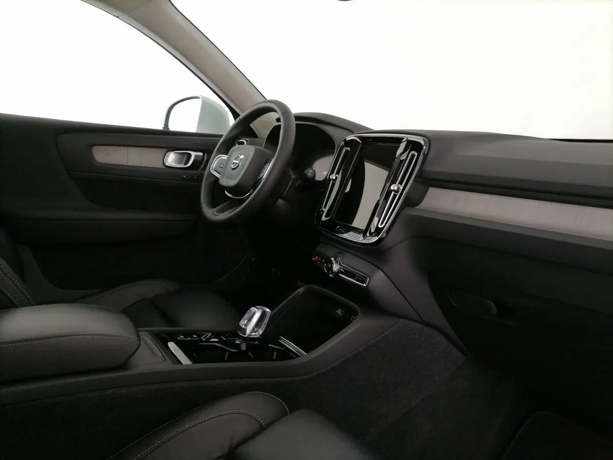 Volvo XC40 usata a Roma (7)