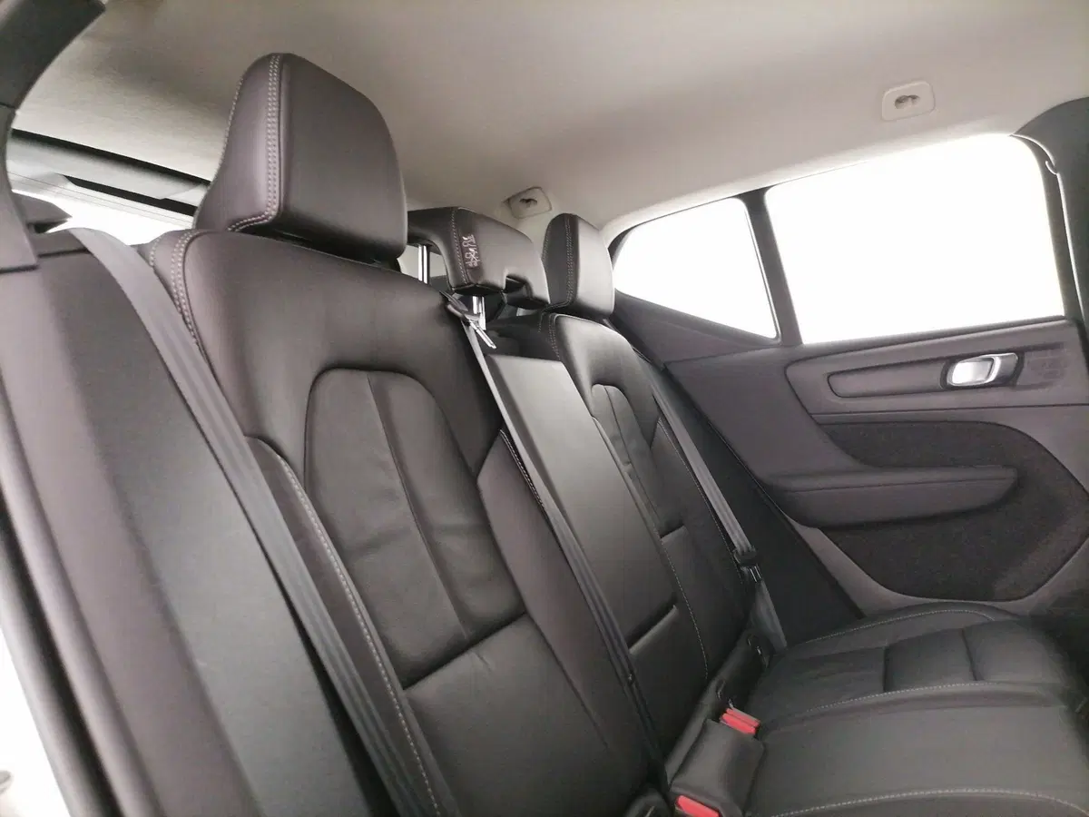 Volvo XC40 usata a Roma (8)