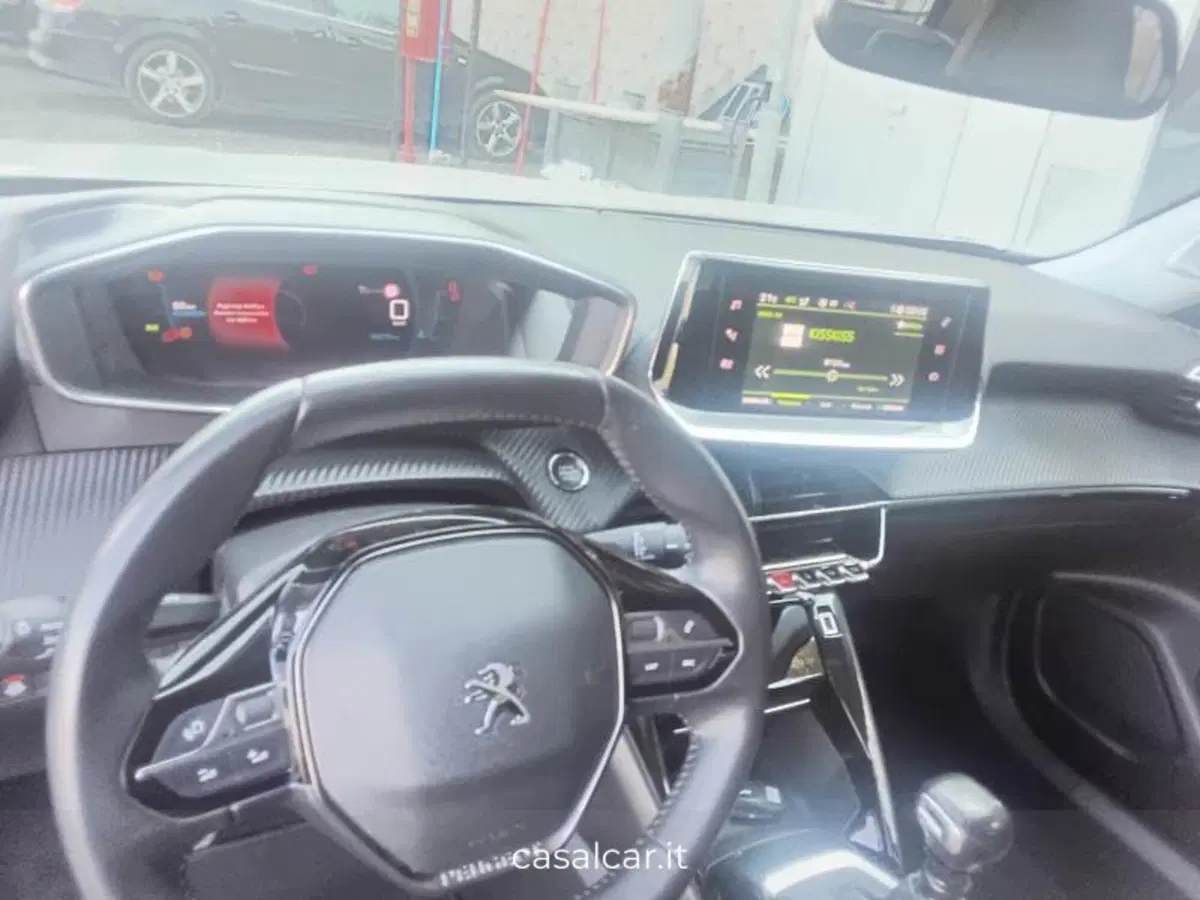 Peugeot 2008 usata a Salerno (9)