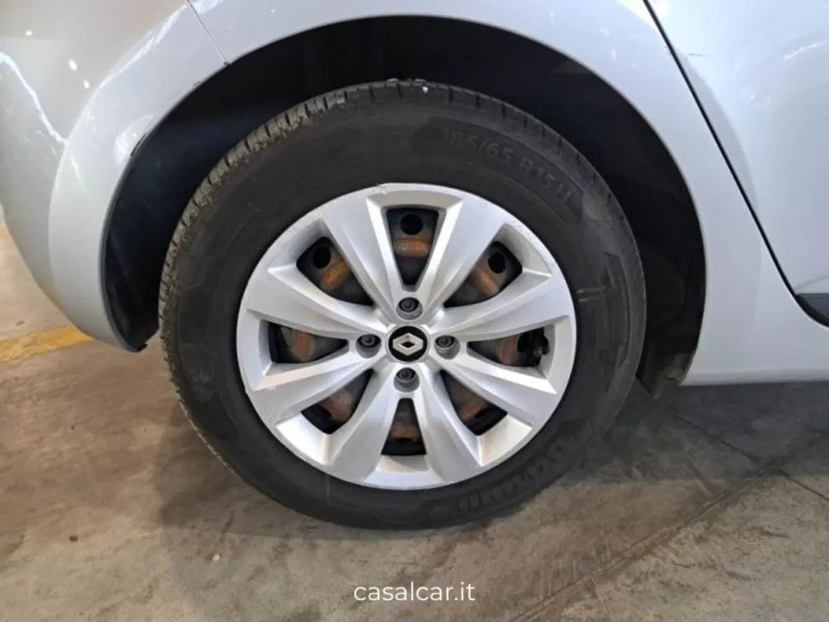 Renault Clio usata a Salerno (17)