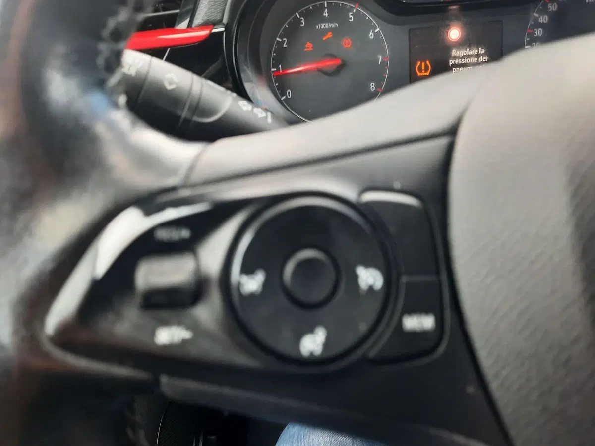 Opel Corsa usata a La Spezia (17)
