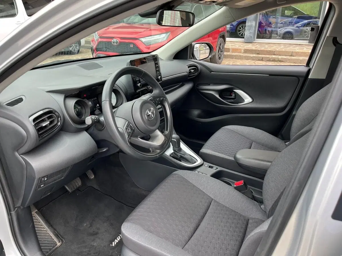 Toyota Yaris usata a Modena (8)