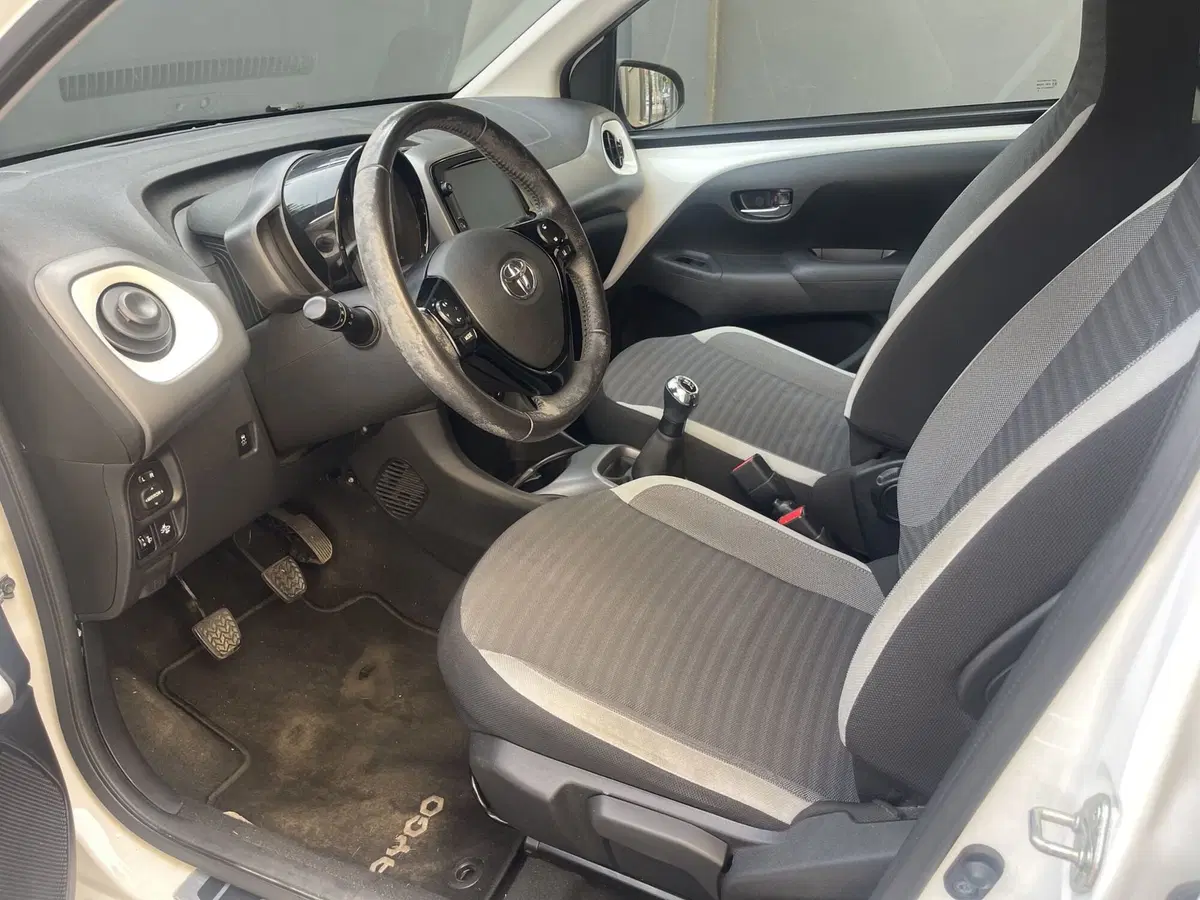 Toyota Aygo usata a Bologna (10)