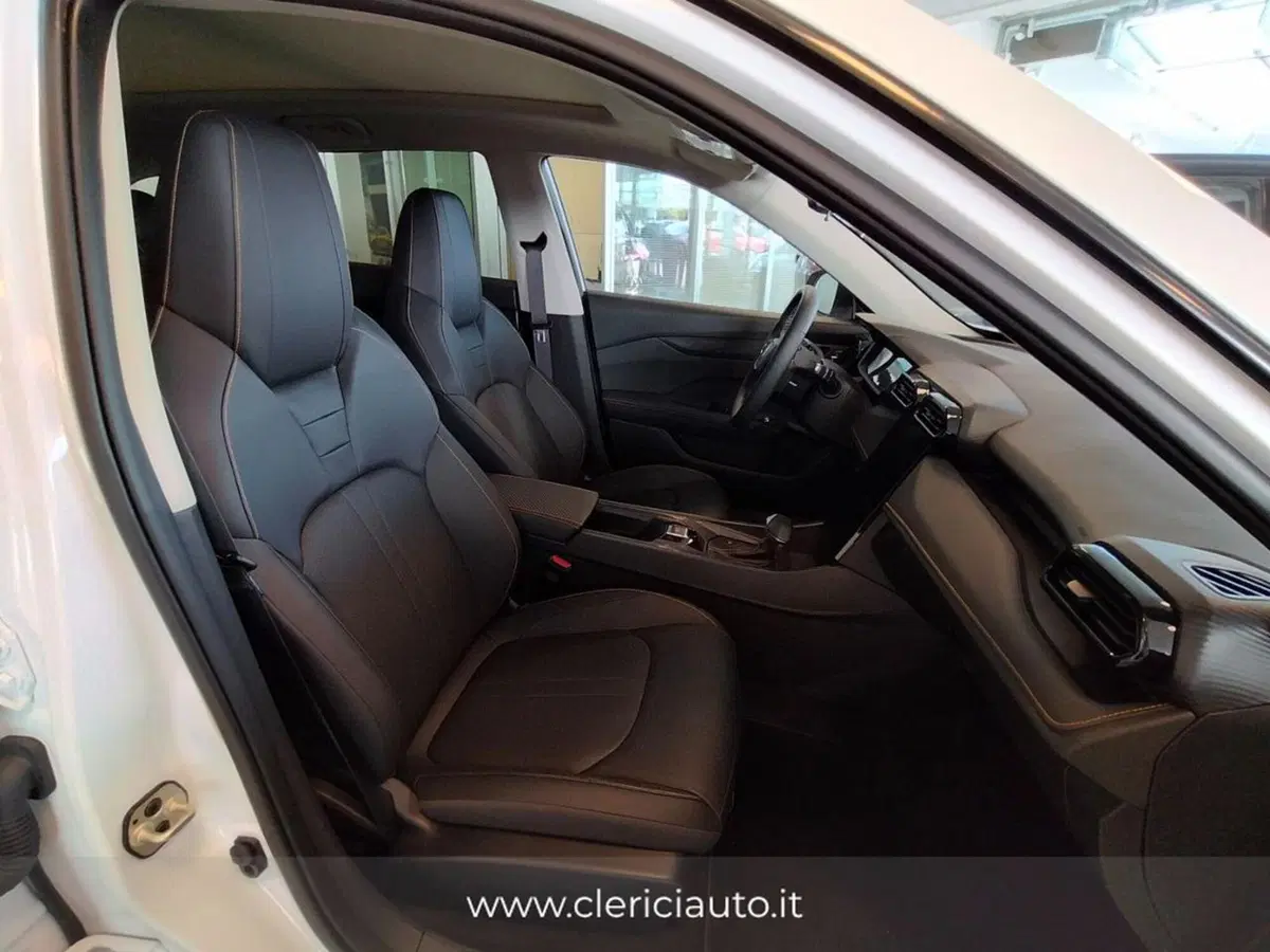 Dongfeng Shine GS  nuova a Como (3)
