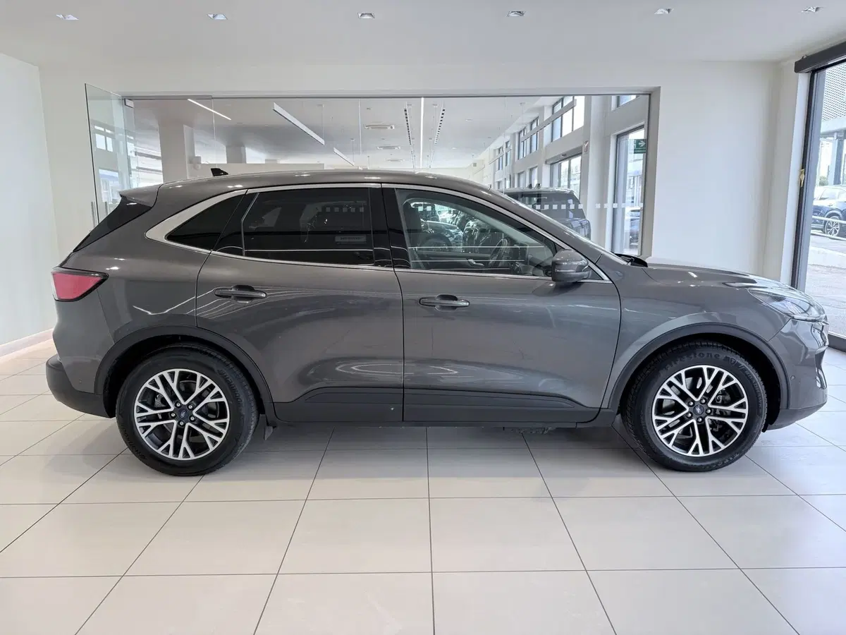Ford Kuga usata a Latina (4)