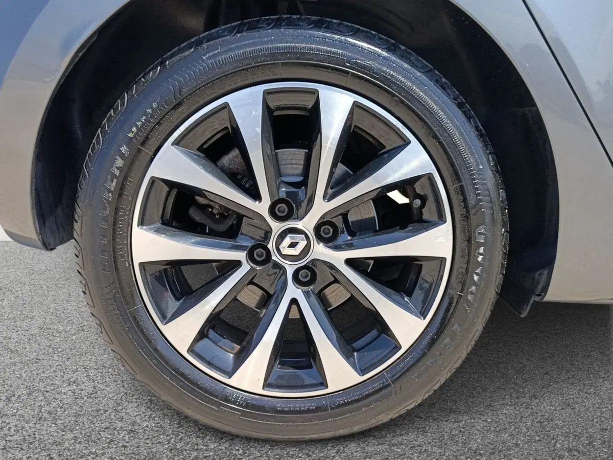 Renault Clio usata a Bari (6)