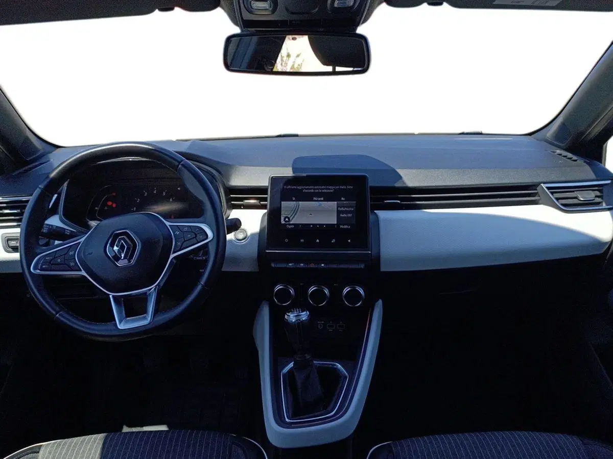 Renault Clio usata a Bari (8)