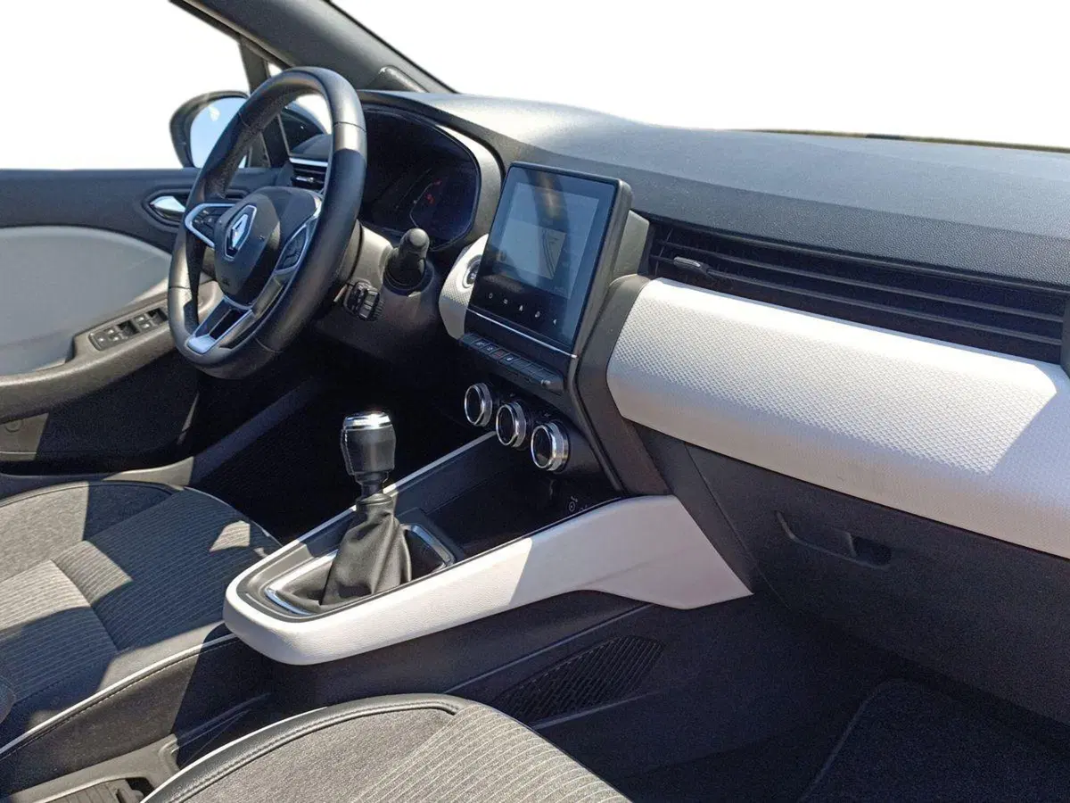 Renault Clio usata a Bari (9)