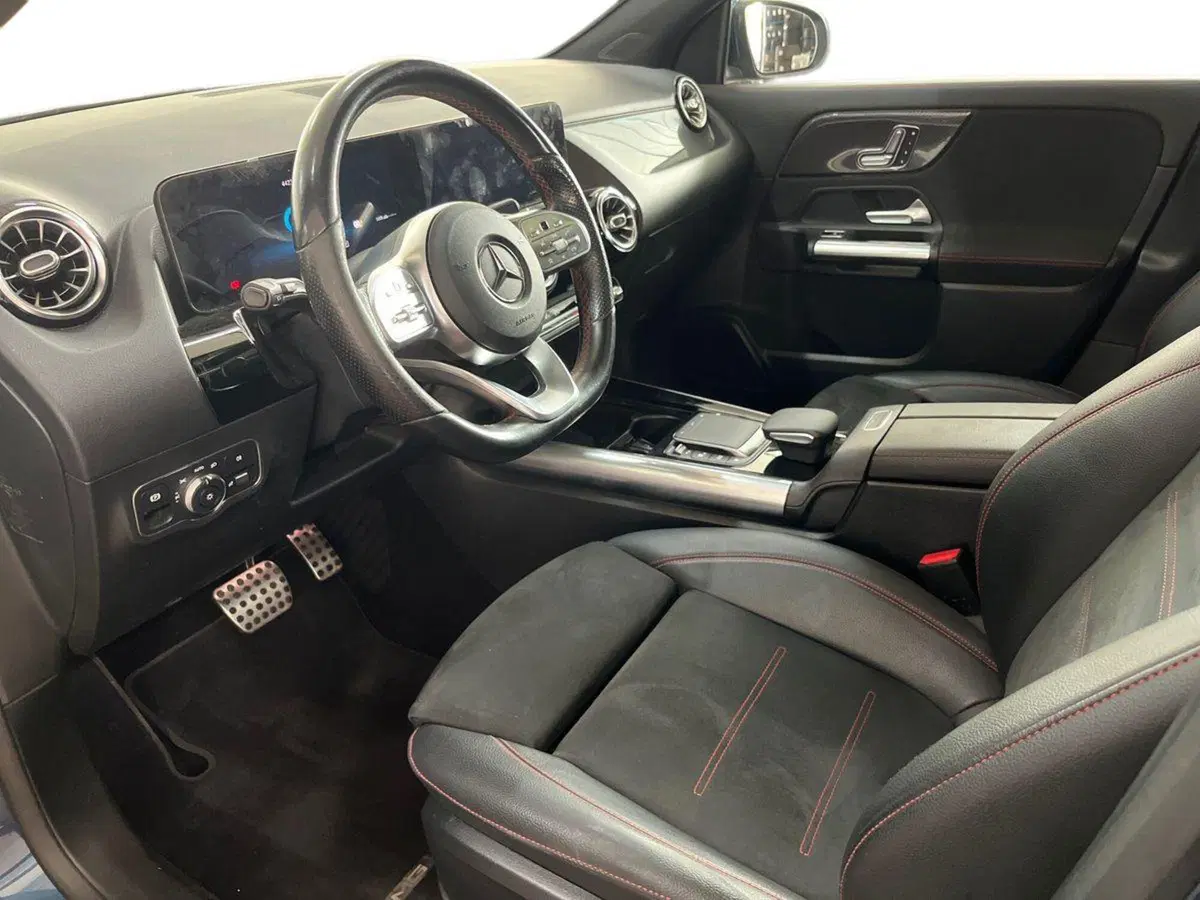 Mercedes-Benz GLA SUV usata a Bari (10)