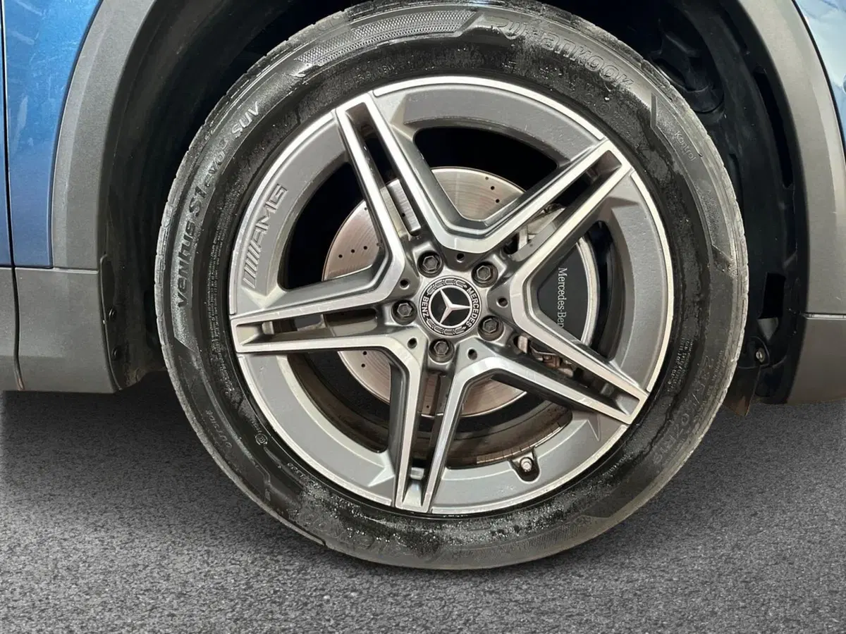 Mercedes-Benz GLA SUV usata a Bari (6)