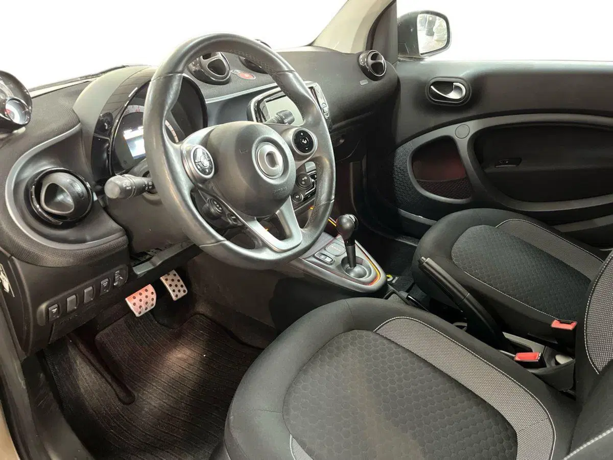 smart Fortwo usata a Bari (10)