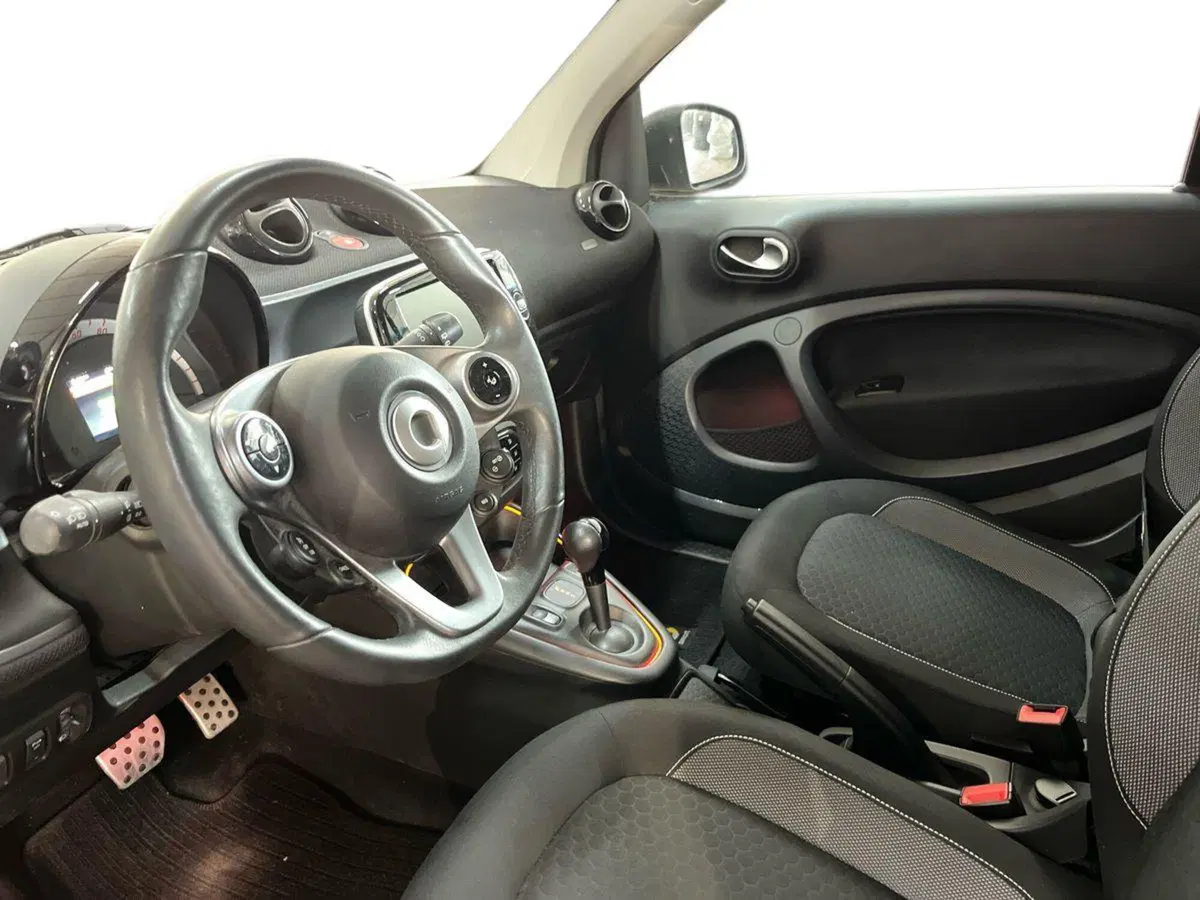 smart Fortwo usata a Bari (7)