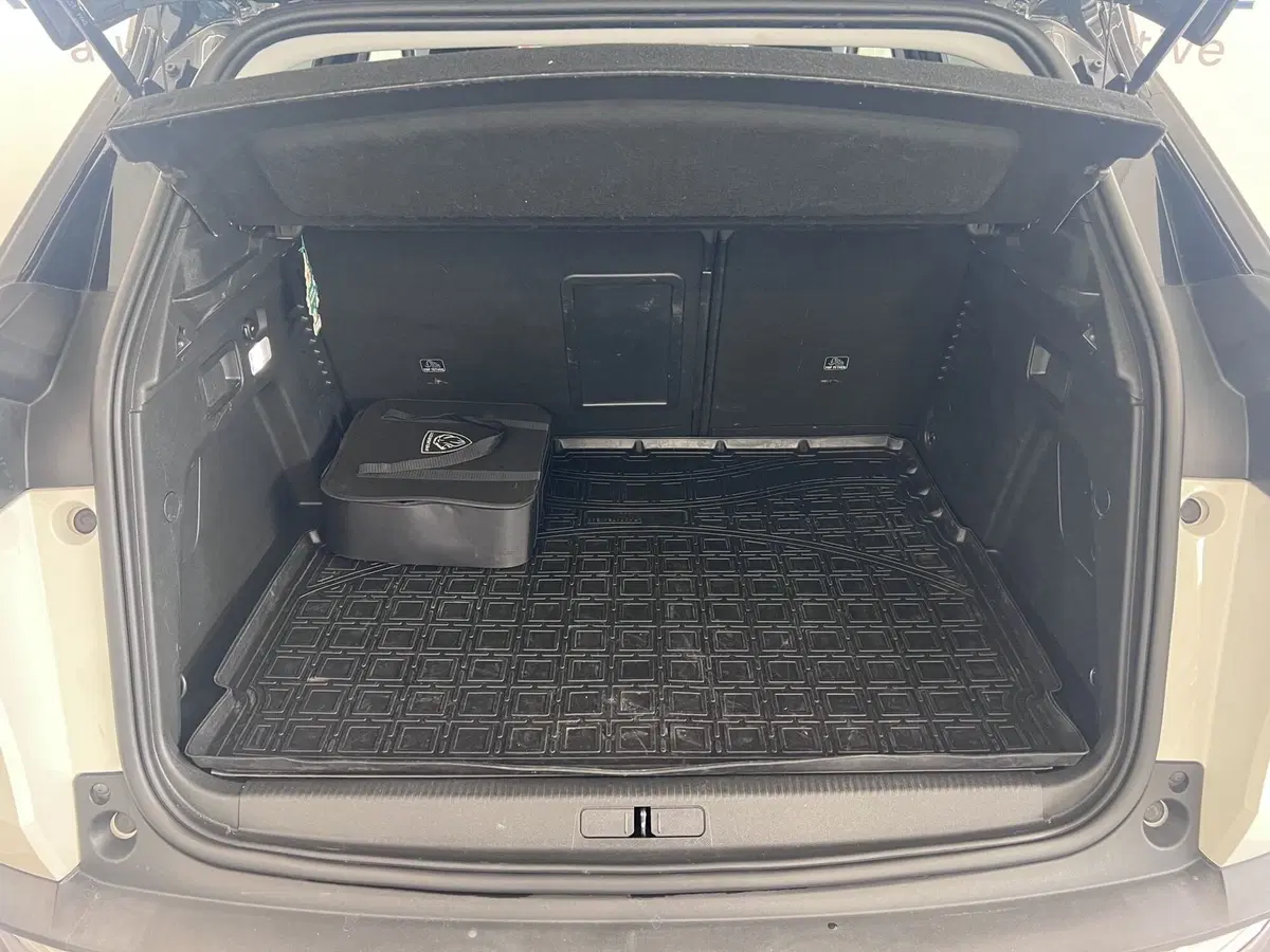 Peugeot 3008 usata a Bari (11)
