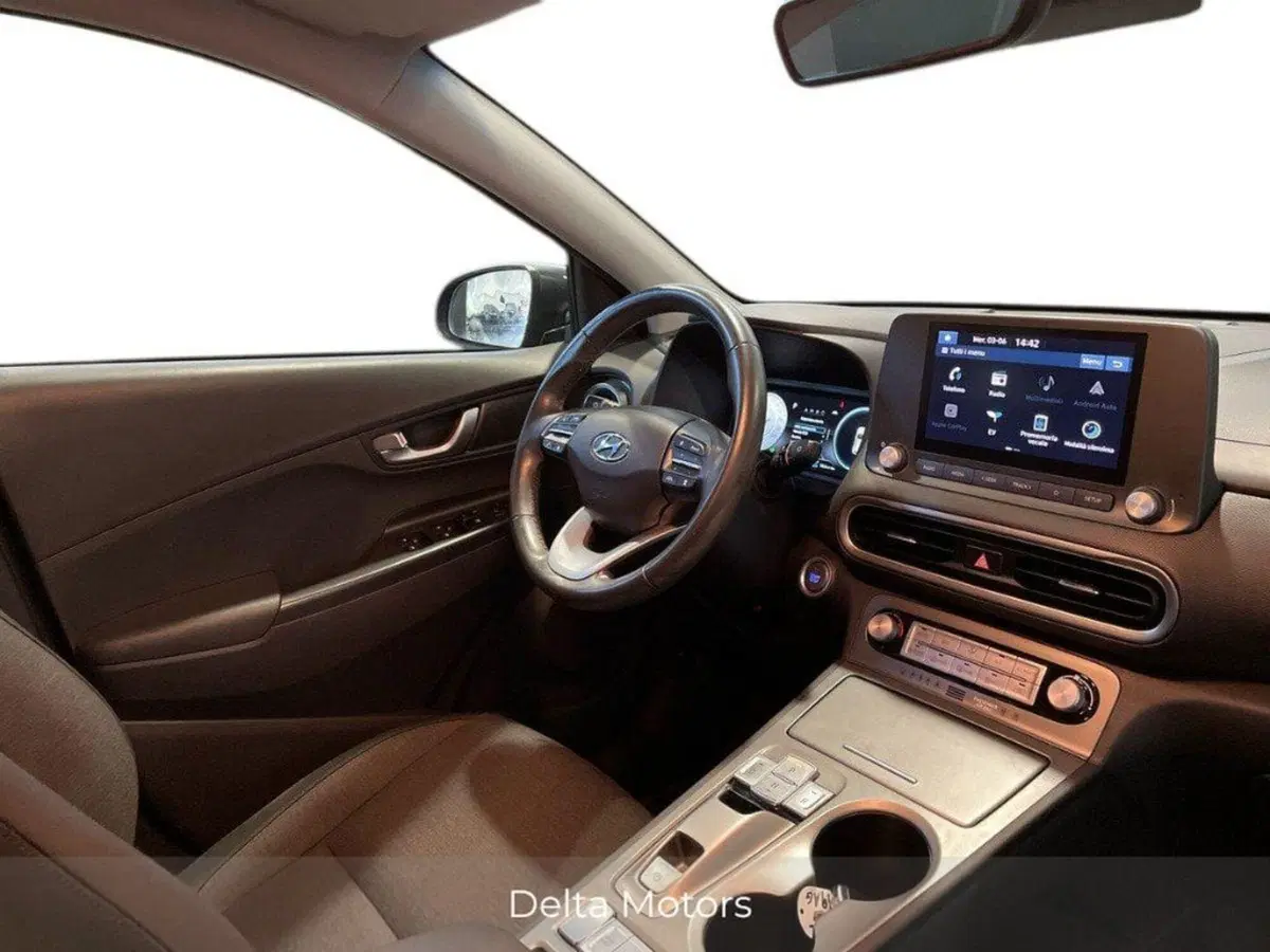 Hyundai Kona usata a Macerata (12)