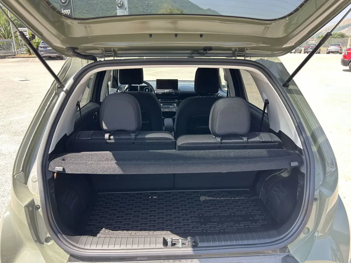 Hyundai Inster nuova a Benevento (10)