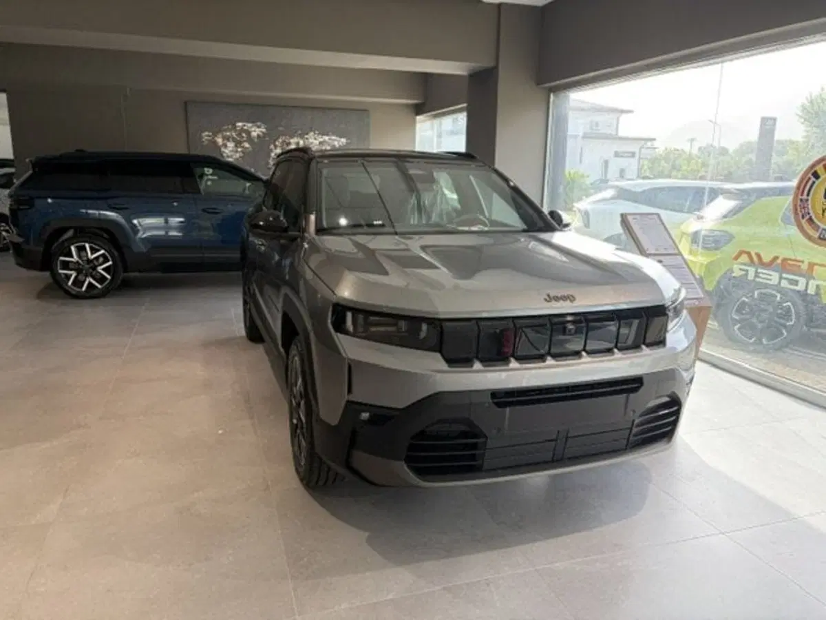 Jeep Compass nuova a Benevento (3)