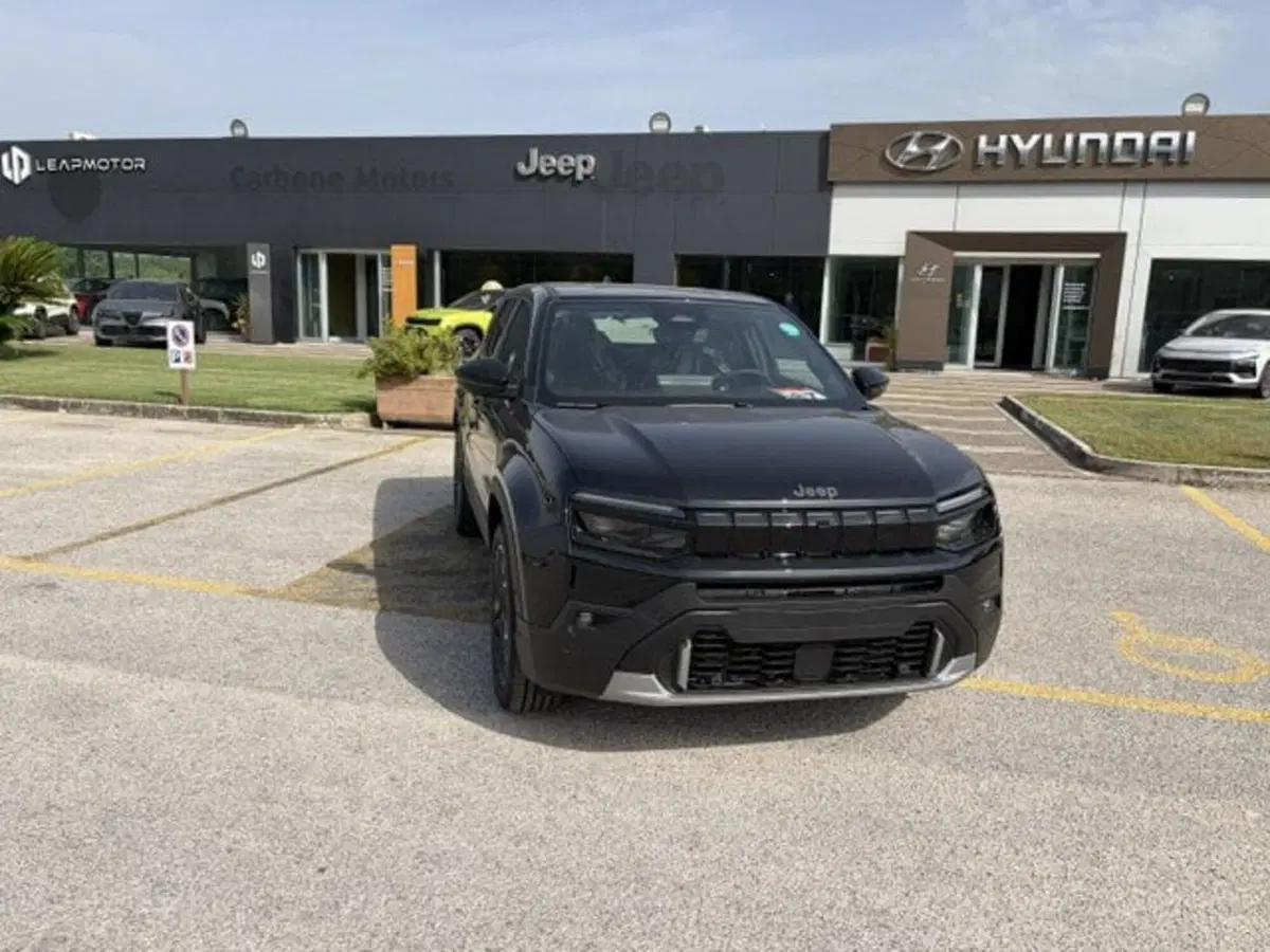 Jeep Avenger nuova a Benevento