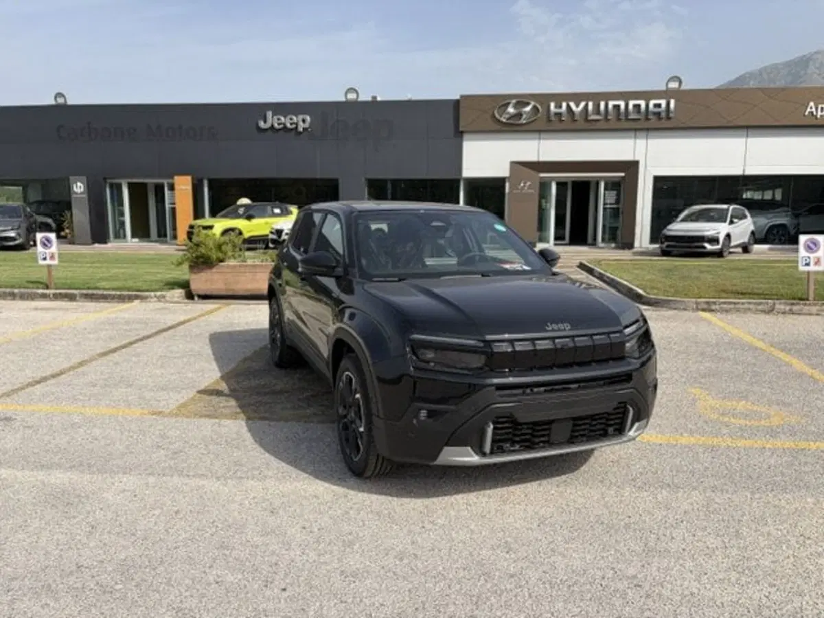 Jeep Avenger nuova a Benevento (2)