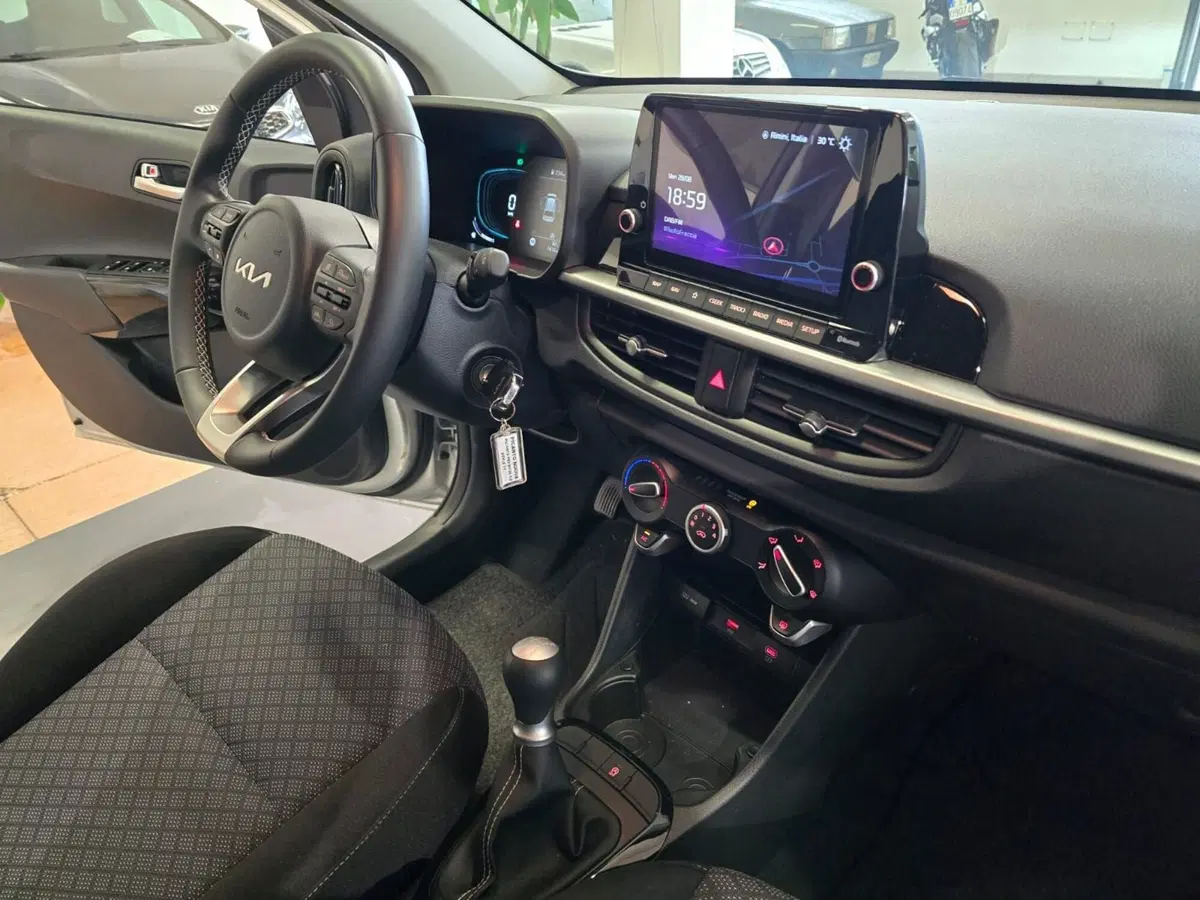 Kia Picanto usata a Rimini (11)