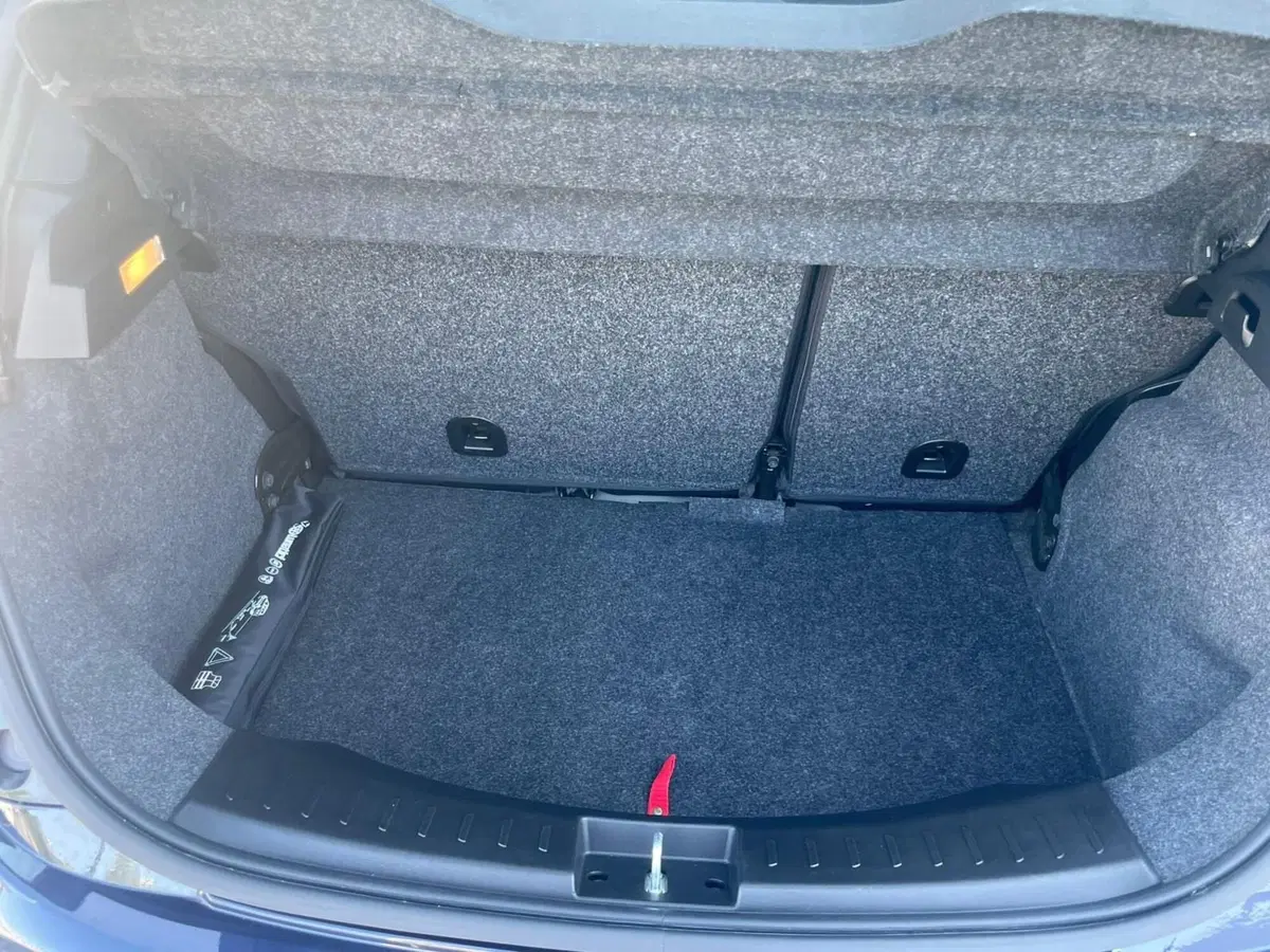 Lancia Ypsilon usata a Lucca (15)