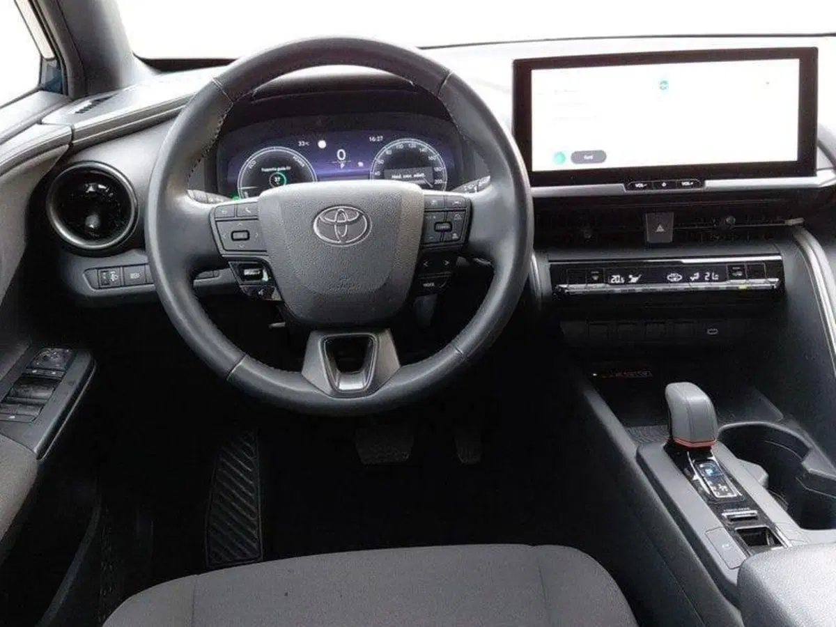 Toyota Toyota C-HR usata a Cagliari (8)