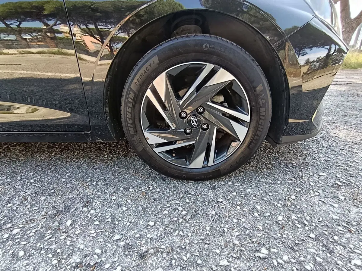 Hyundai i20 usata a Massa-Carrara (11)