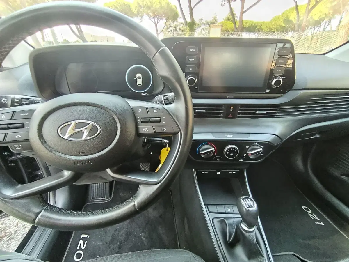 Hyundai i20 usata a Massa-Carrara (12)