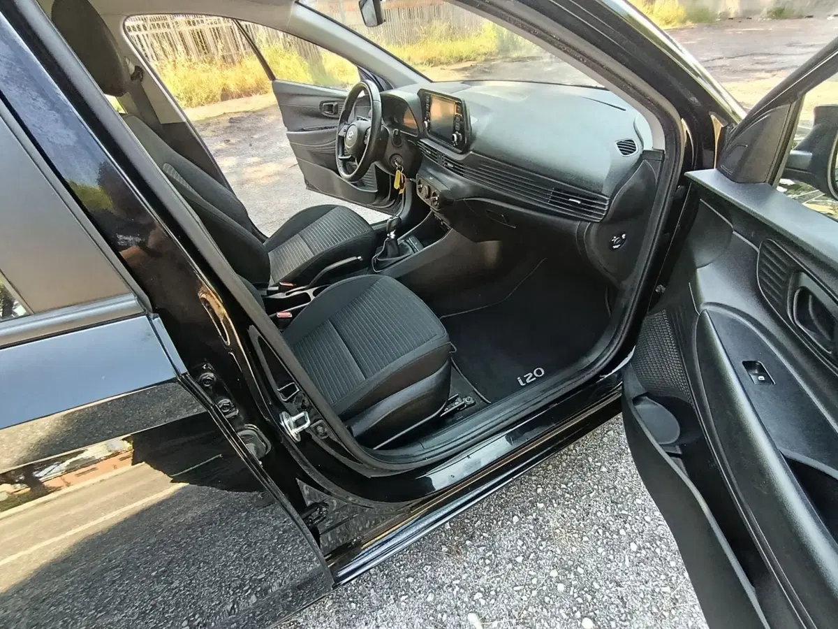 Hyundai i20 usata a Massa-Carrara (18)